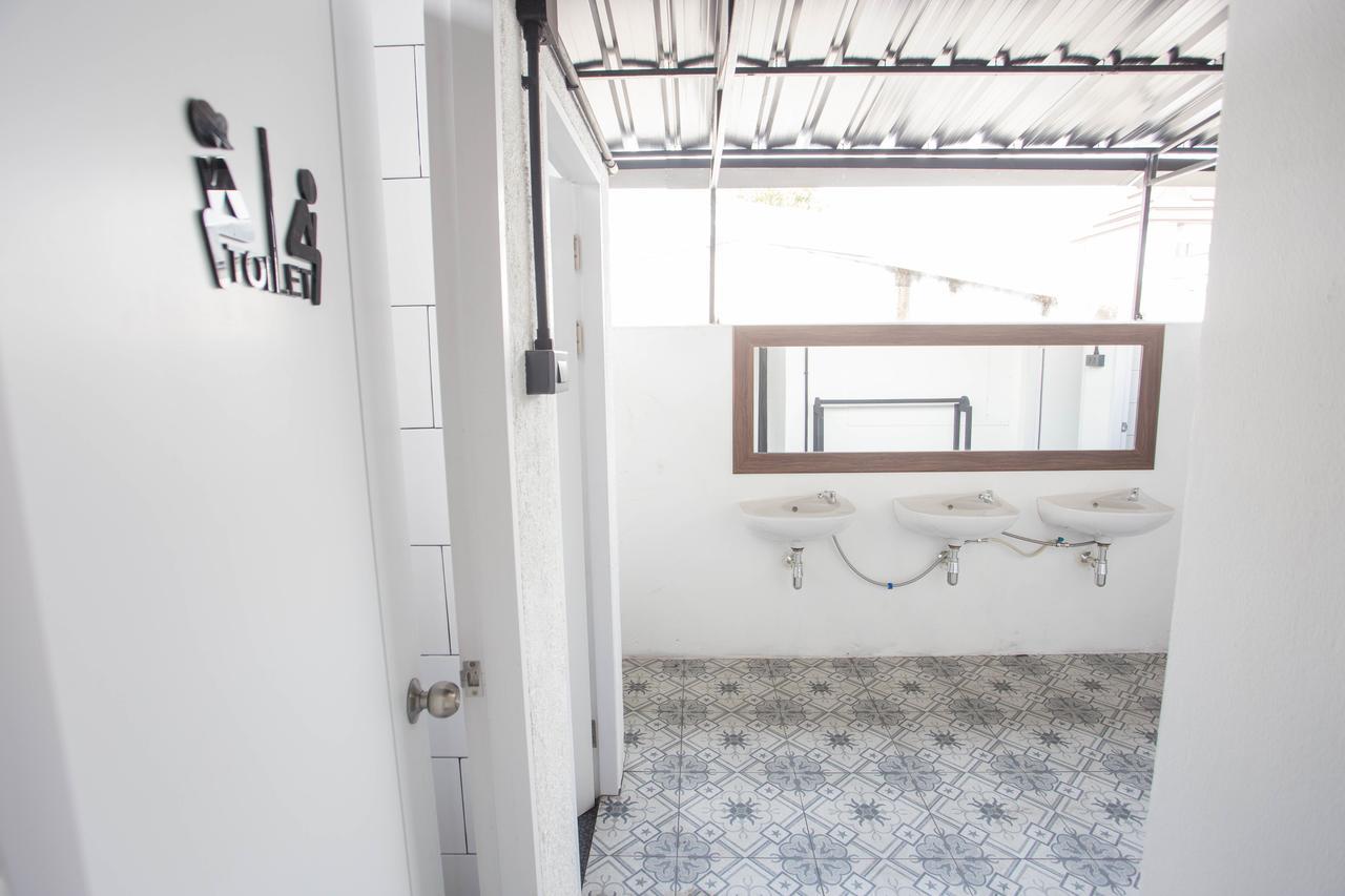 Sleep With You - Hatch Co-Living And Co-Working Space Chiang Mai Exterior foto